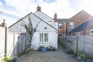 Rear elevation- click for photo gallery